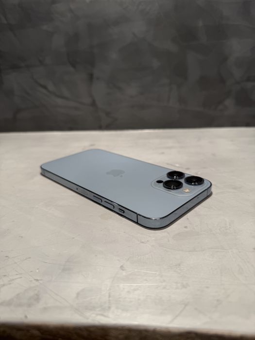 КАТО ЧИСТО НОВ Iphone 13 Pro Max Sierra Blue