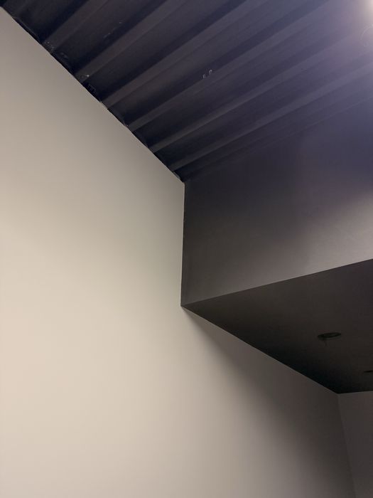 Акриловая краска. Моющаяся.