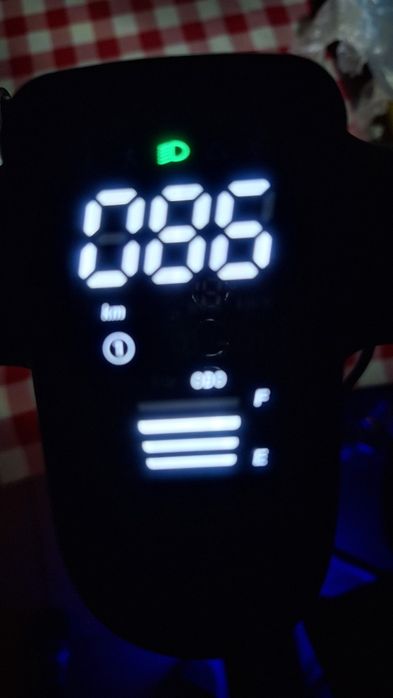 Trotineta electrica MYRIA City Traveller UEV Urban Electric Vehicle