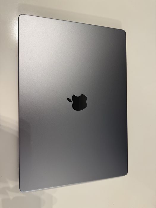Macbook Pro 16 2023