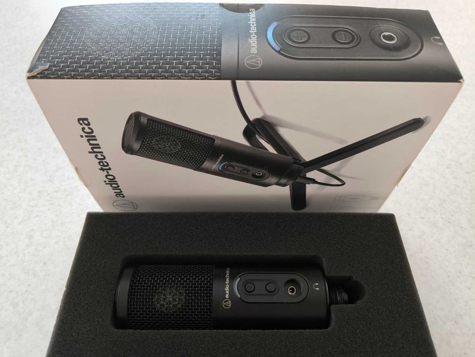 Професионален микрофон за студио, подкаст, гейминг. Като нов