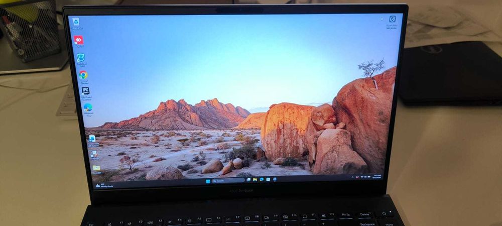 Laptop Asus UX425EA