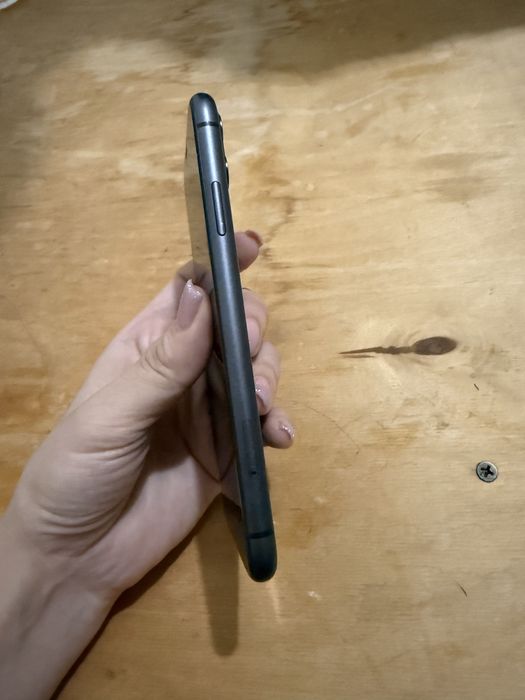 Продам iphone 11