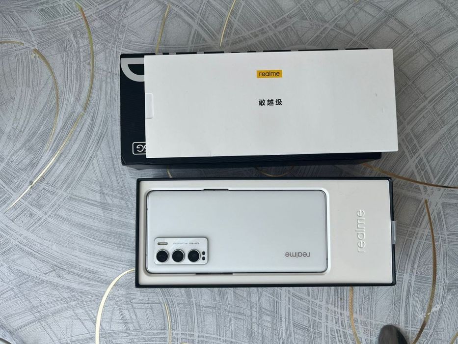 Realme gt explorer master edition  продам