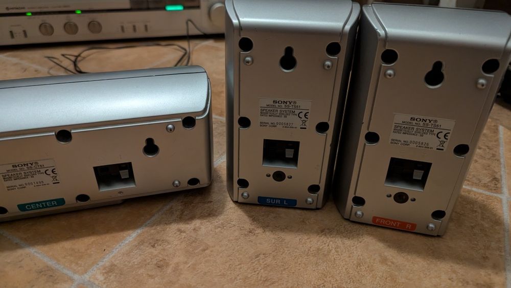 Sistem boxe Sony SS-CS51 si Sony SS-CT51 centru - fara subwoofer