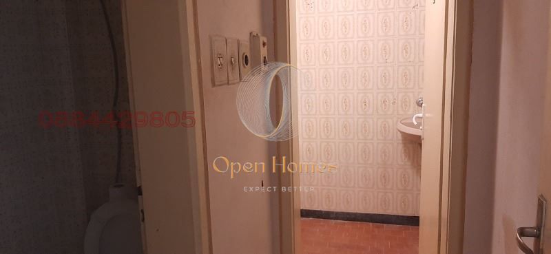 Продава се Тристаен апартамент в Пловдив, Каменица 1 - 112 кв.м за 1536 €/кв.м - Снимка #10