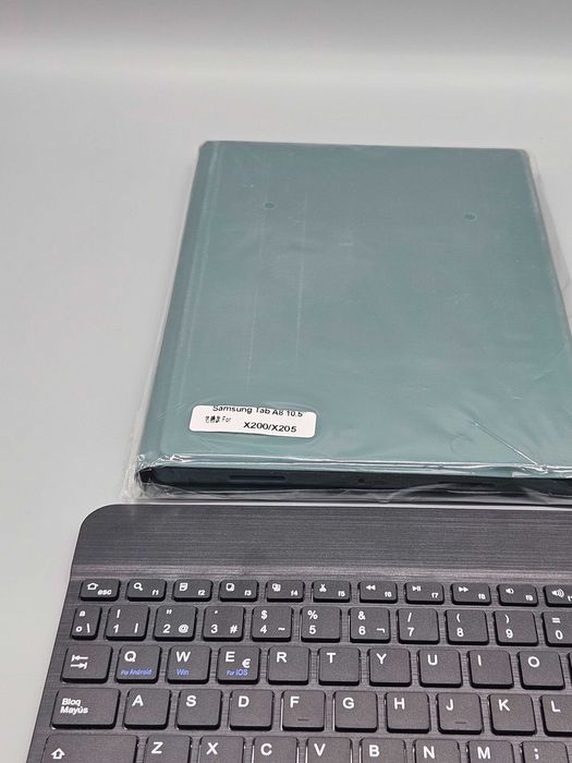 Калъф с безжична клавиатура за Samsung Galaxy Tab A8 10.5'' X200/X205
