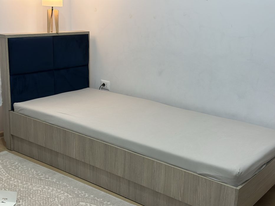 Pat 90×200 cm + saltea JYSK, stare foarte bună – 700 lei negociabil