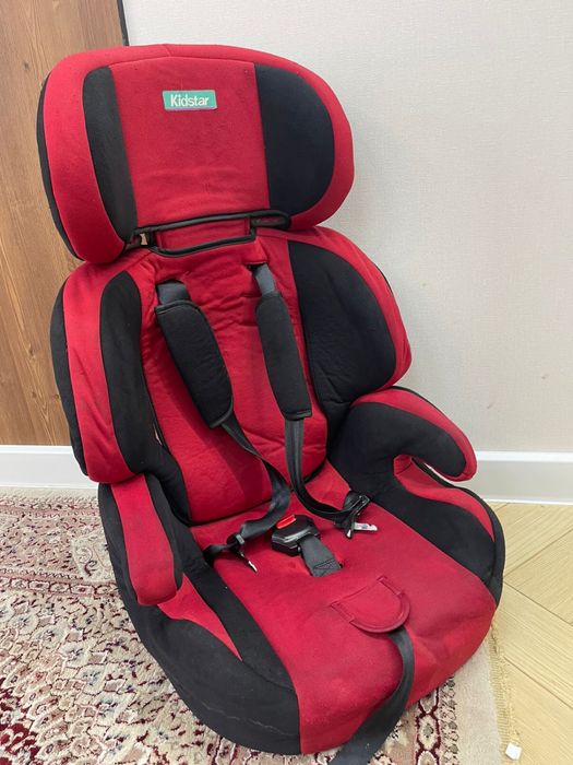 Детское кресло в машину