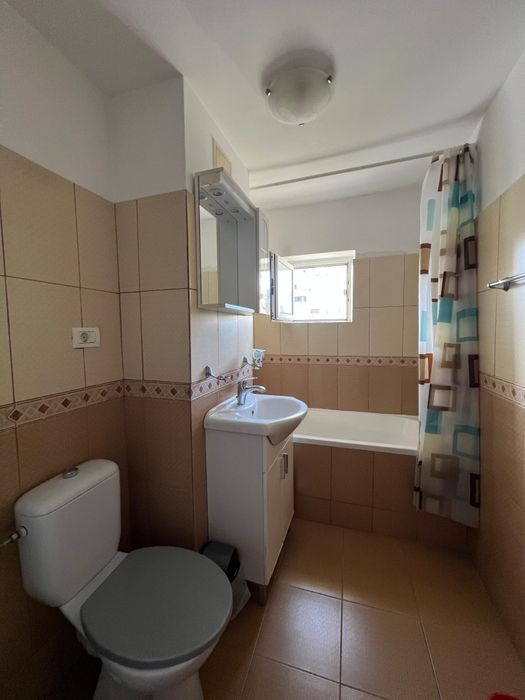 Apartament cu 3 camere mobilat zona Buzăului
