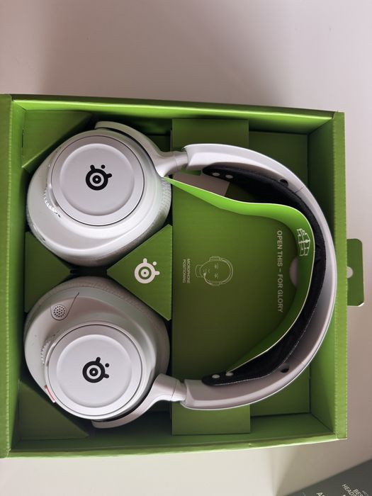 Steelseries Arctis Nova 7X