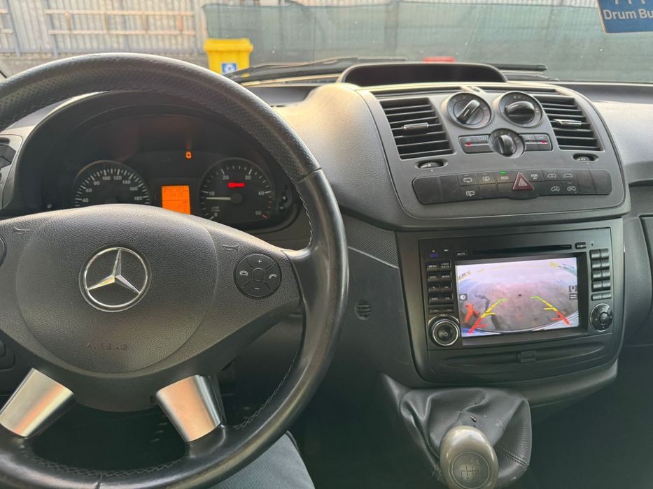 Microbuz 8+1 locuri- Închiriez van 8+1 Închiriere Auto 9 locuri transfer aeroport