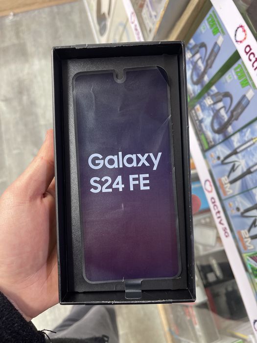 Galaxy S24 FE продаю