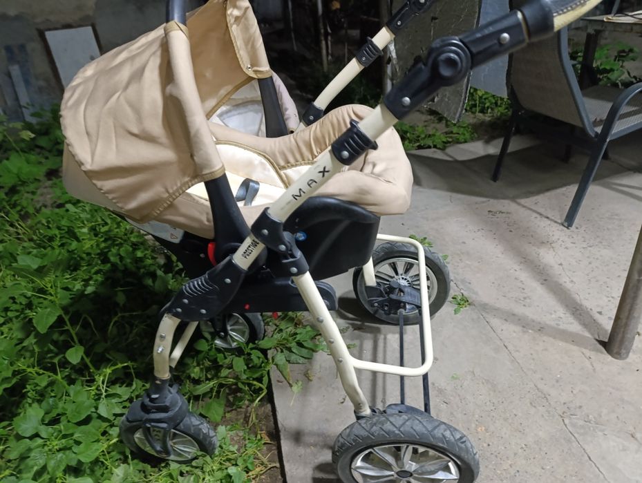 Max verdi коляска 3 в 1 очень хорошем состоянии. Отличного качества