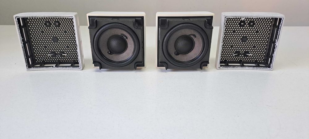 Boxe Bose single cube 2 sateliti albi Acoustimass