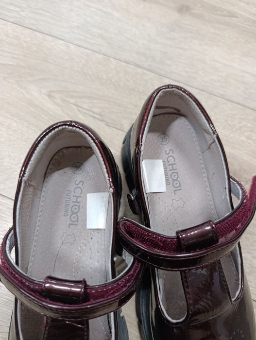 Продам обувь на девочку