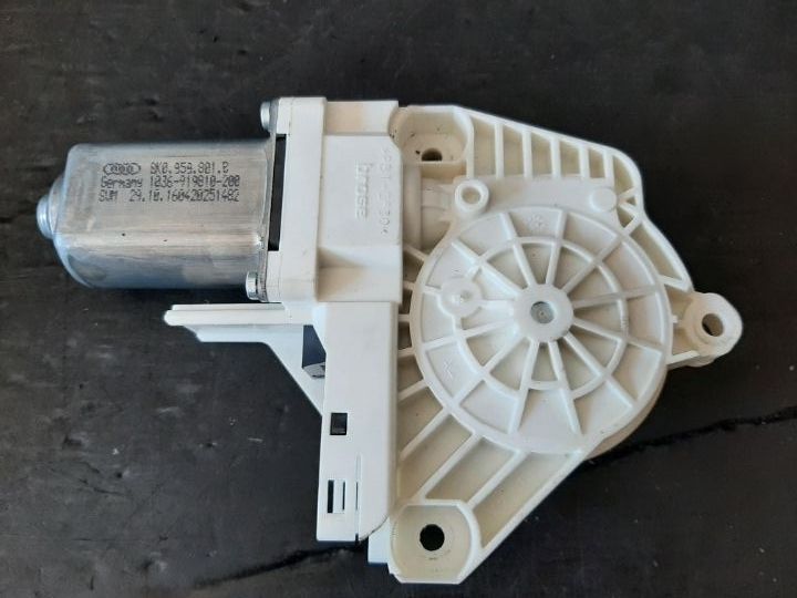 Motoras macara stanga fata audi a6 c7 avant 4g5 4gd 9k0959801b