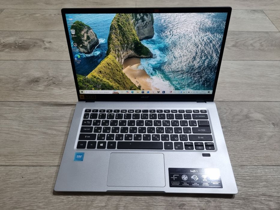 Продам ультрабук Acer Swift 1