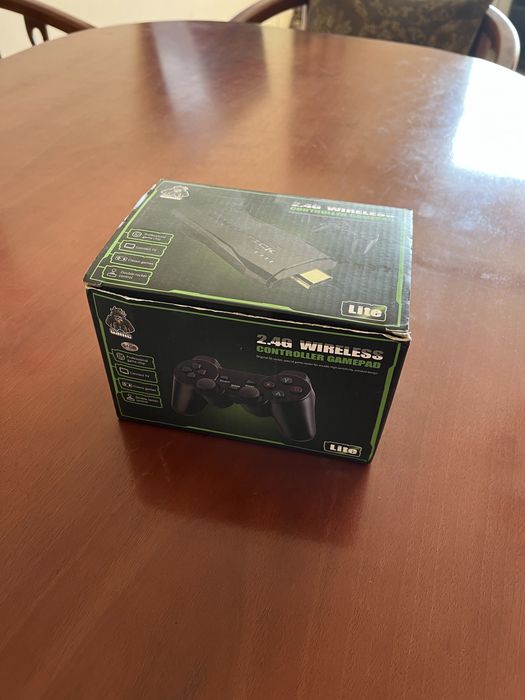 Игровая приставка Game Stick Lite 64 GB, 4K Ultra HD, 2 геймпада