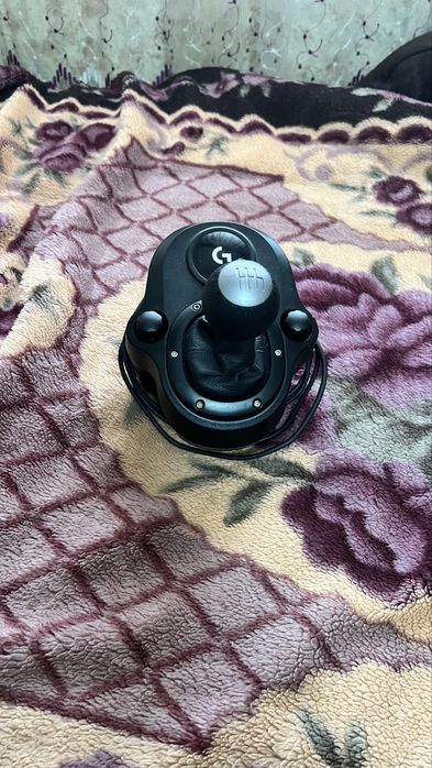 Продам игровой руль