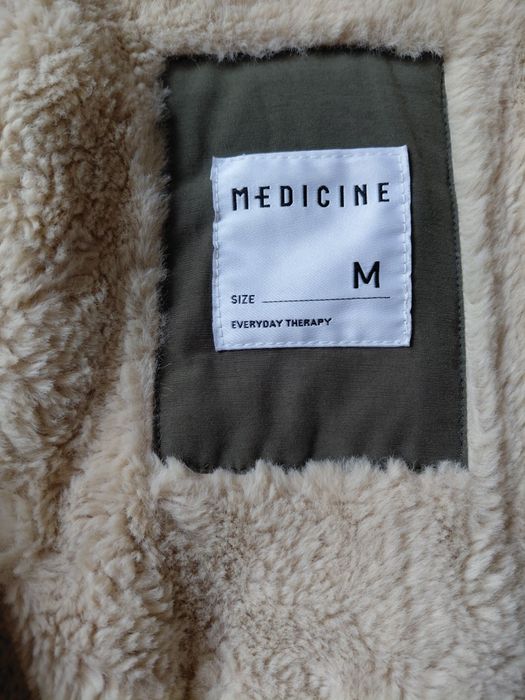 Дамска парка MEDICINE