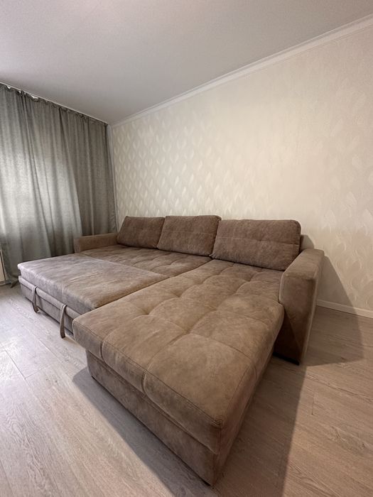 Продаю диван с оттоманкой, раскладной