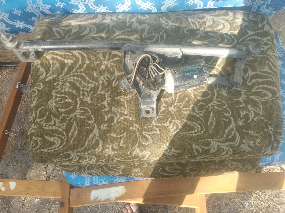 Продам систему привода дворников.