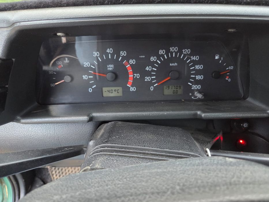 Продам ваз 21103 состояние хорошее