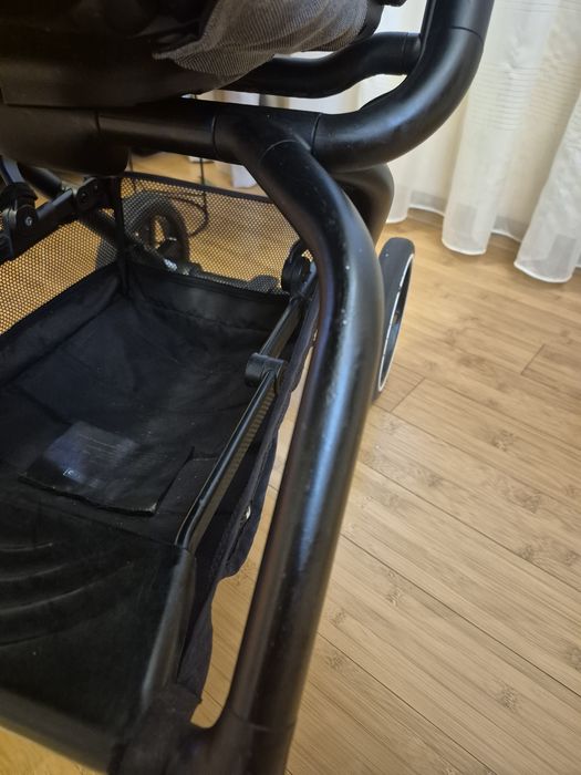 Cybex Eezy S Twist + 2 soho grey