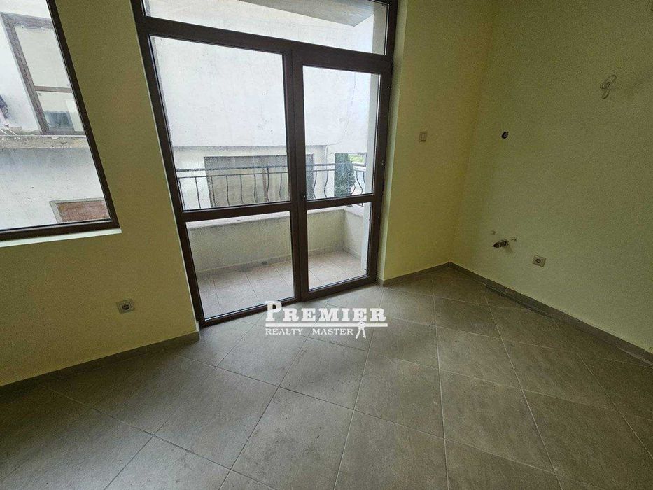 Двустаен апартамент в Несебър без такса поддръжка