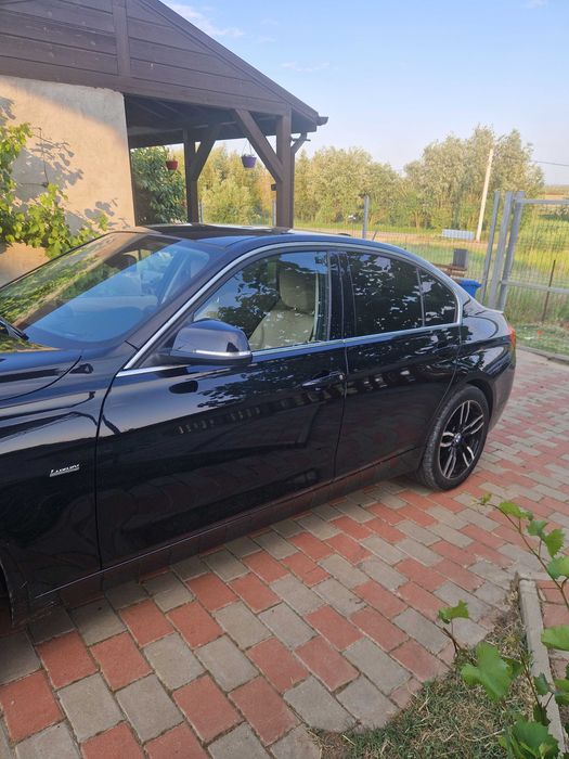 Bmw seria 3 facelift 2.0d xDrive Luxury