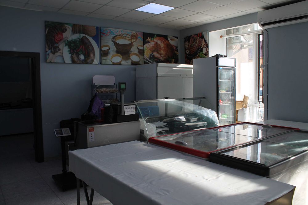 Сдается в аренду мясной магазин.