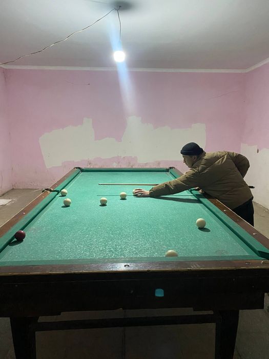 Ishlatishga tayyor bilyar stol