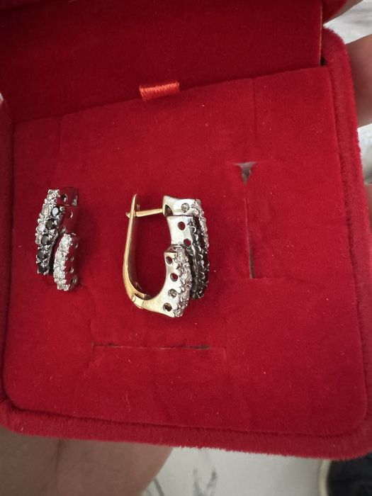 Золотые серьги с бриллиантами