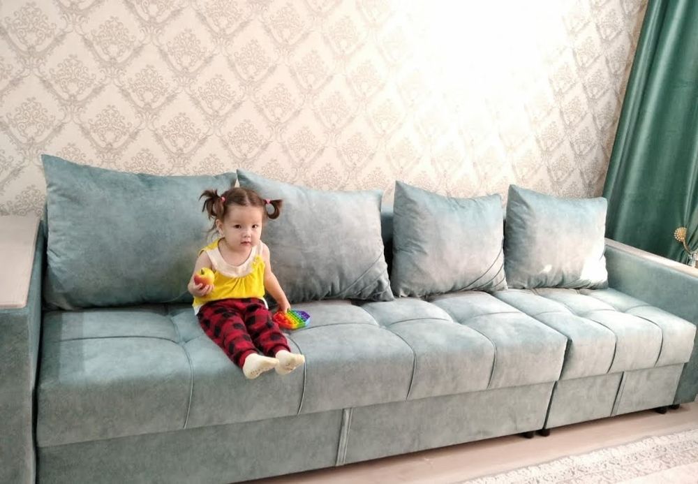 Срочно продам диван