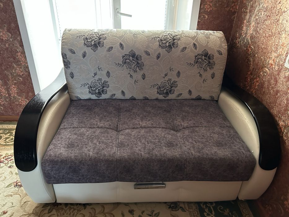 Диван одноместный