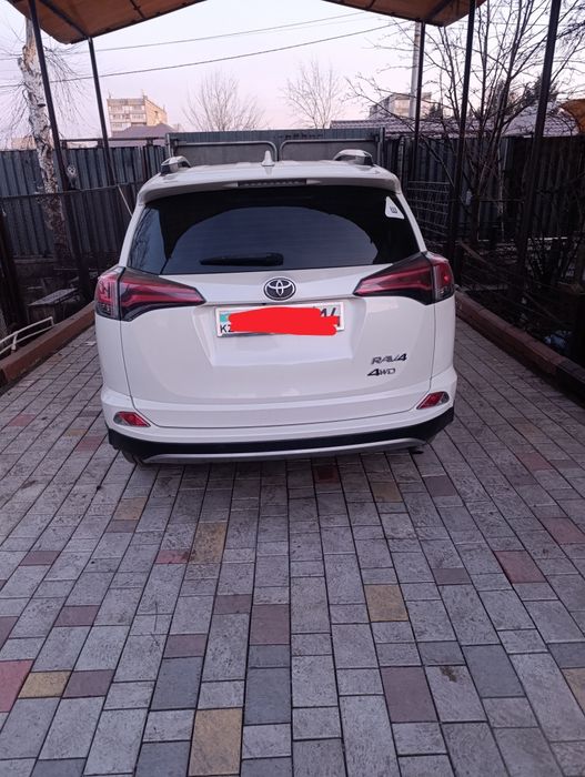 Продам toyota RAV4