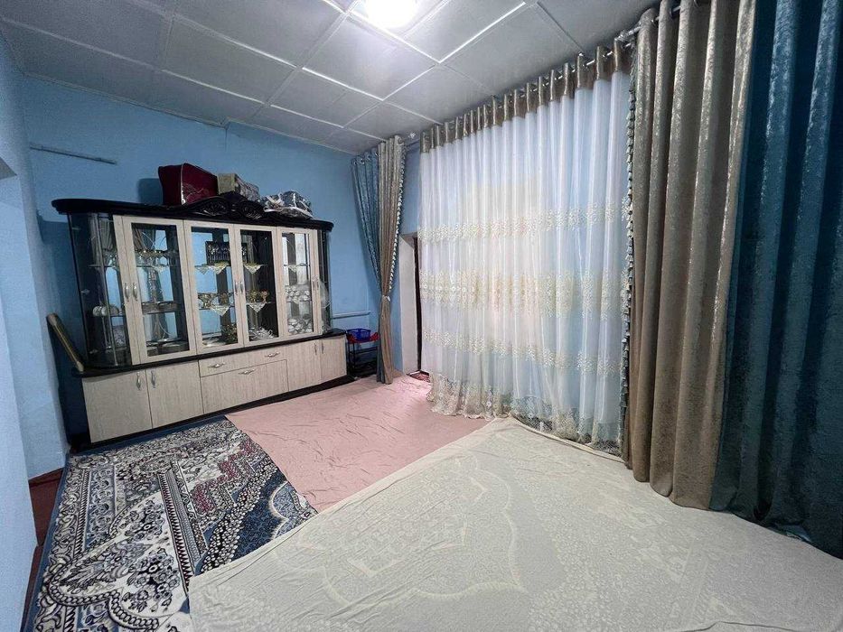 Andijon shahar markazida hovli uy sotiladi