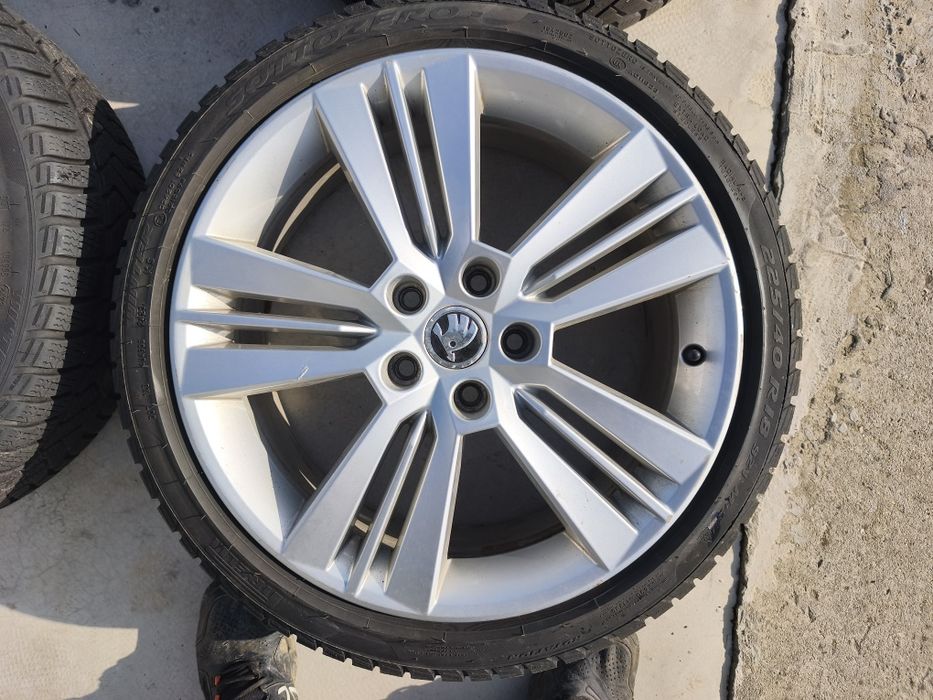 Vand jante 18 , 5*112, cu anvelope sau schimb cu jante pe 17