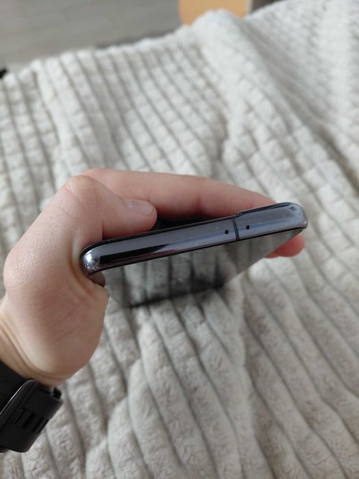 Продавам Samsung Galaxy S21 FE 256GB