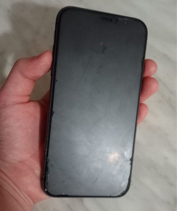 iPhone 11,64 Gb,в хорошем состоянии