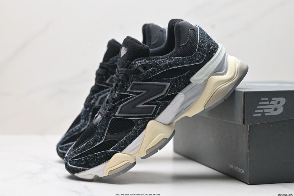New Balance 9060 “Sea Salt Black”