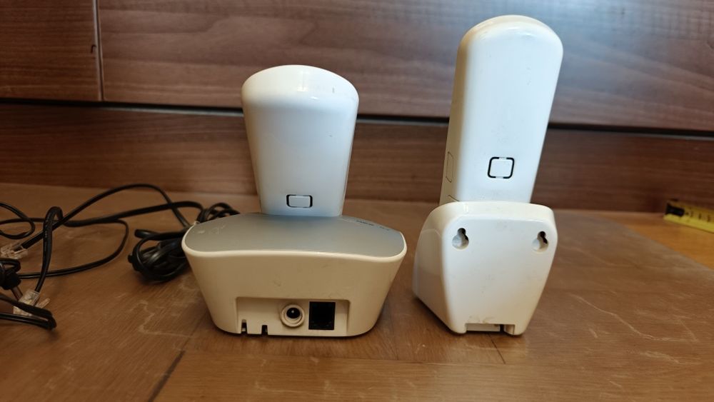 Безжичен DECT телефон Philips CD230