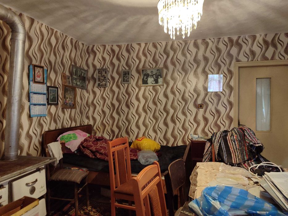 Къща с голям двор в Житен