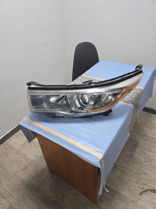 Фары на Toyota Highlander