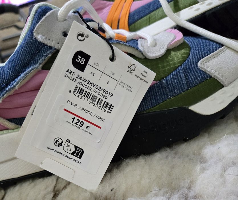 Desiqual оригинални дамски сникърси нови 38.5 номер