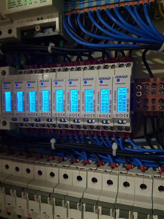 electrician instalatii electrice