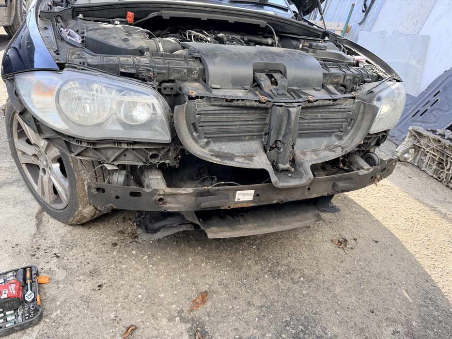 Far faruri  bmw e87 e81 suport far bmw e87 e81