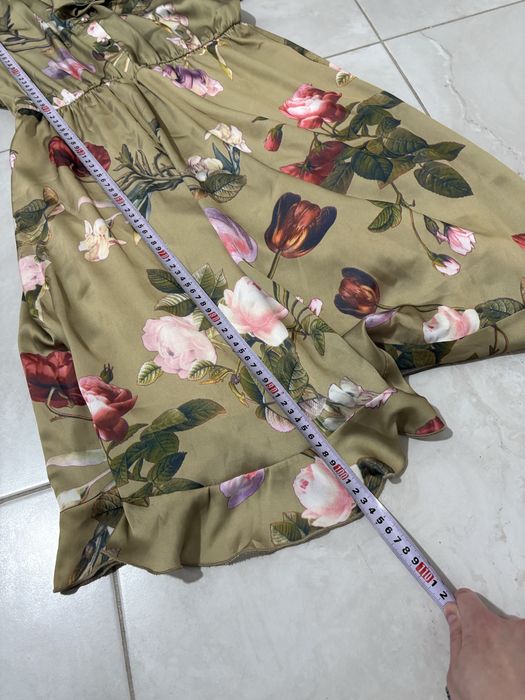 Rochiță satinată pentru biserică sau evenimente mărimea L