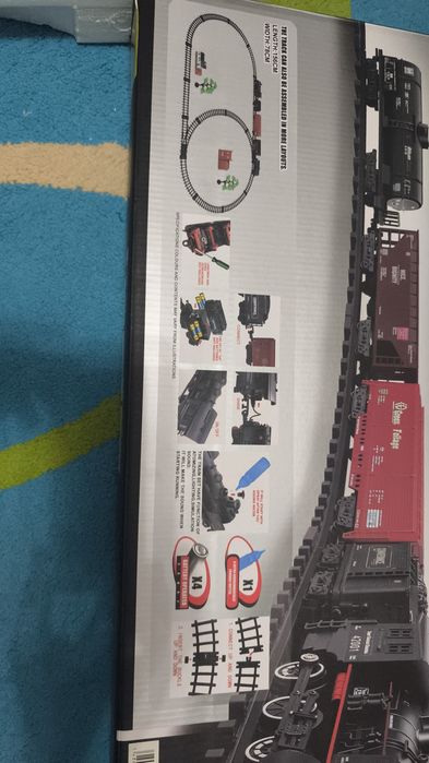 Продам железную дорогу игрушечную